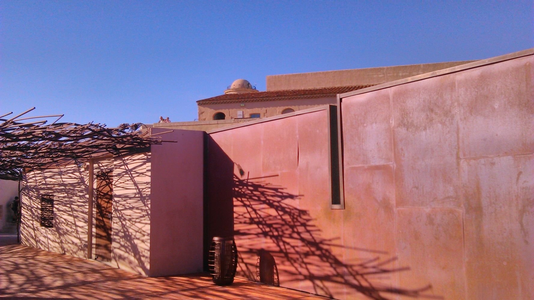 FAUSSE CANISSE – 1K JPEG