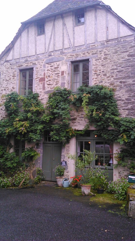 Façade N – 1K JPEG